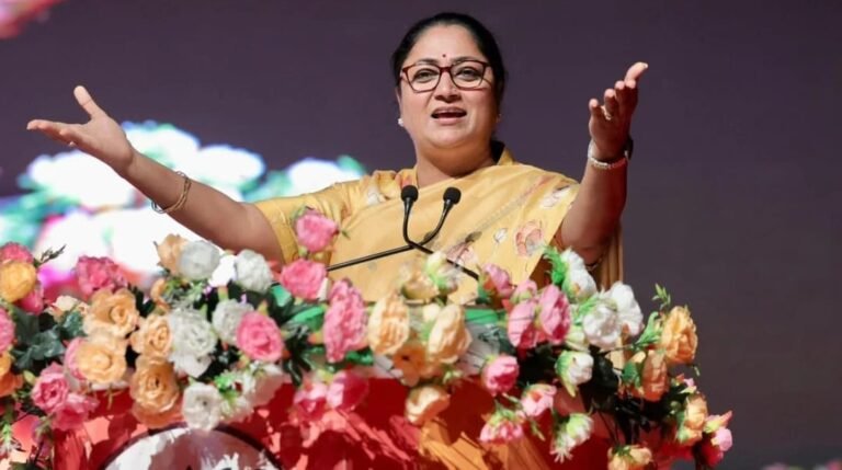 दिल्ली में 40 हजार से अधिक बेटियों के खातों में पहुँचे 100 करोड़ रुपये, रेखा गुप्ता सरकार ने सीधे ट्रांसफर की धनराशि