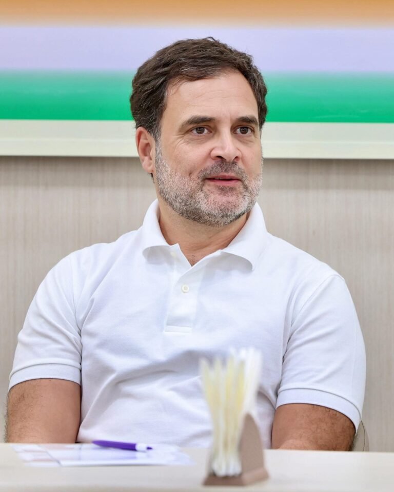 WATCH VIDEO — केरल में छात्राओं से बोले राहुल गांधी – “अपनी विशिष्टता को पहचानो”; अंतरराष्ट्रीय महिला दिवस पर दिया प्रेरणादायक संदेश