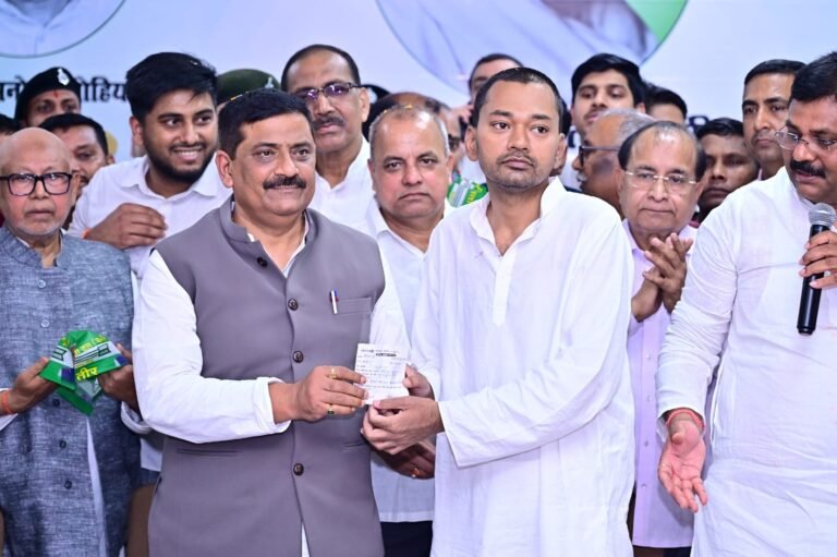 नीतीश कुमार के बेटे निशांत ने जेडीयू जॉइन की, पार्टी दफ्तर में गूंजा नारा— “युवा सोच, मजबूत संकल्प”