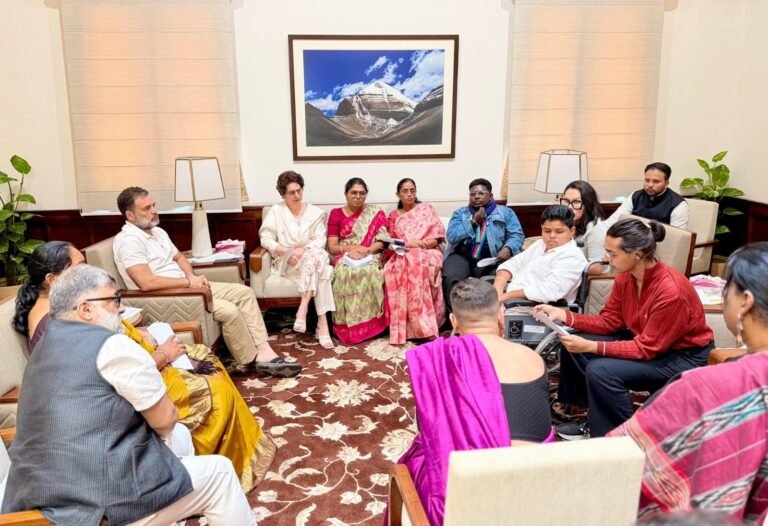 ट्रांसजेंडर से पहचान छीनने की साजिश?—राहुल गांधी