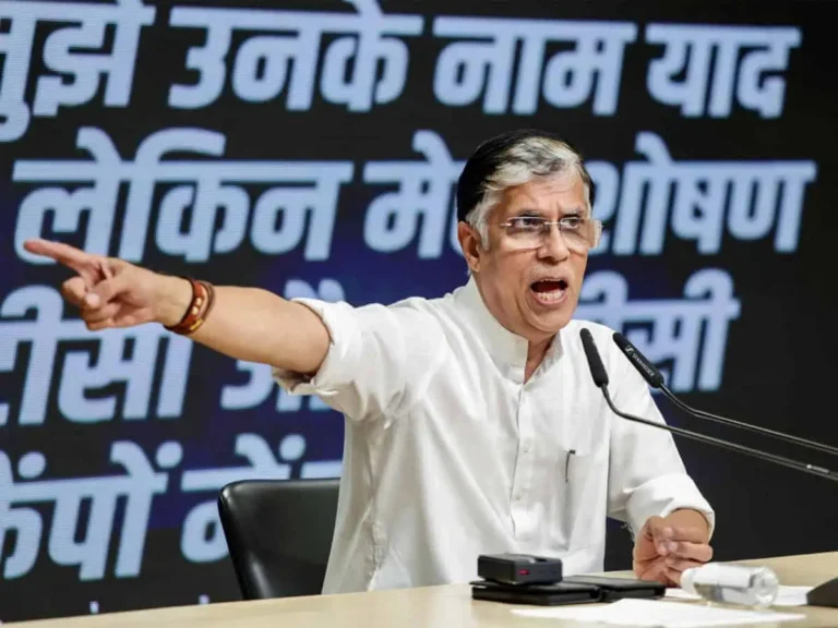 मलेशिया ने यूएस डील रद्द की, भारत क्यों चुप : पवन खेड़ा