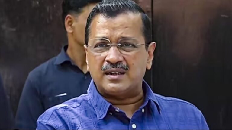 दिल्ली हाईकोर्ट में केजरीवाल का ‘सीधा टकराव’: जज से रिक्यूसल की मांग, RSS लिंक पर उठाए सवाल