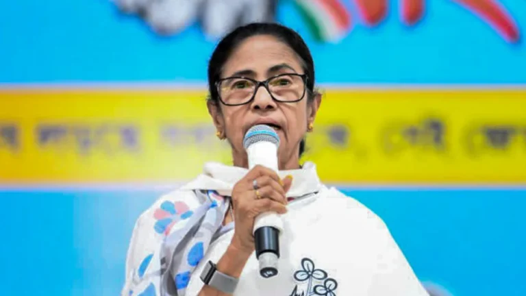 2026 में गिरे जाएगी केंद्र सरकार, SIR सबसे बड़ा घोटाला :  ममता बनर्जी