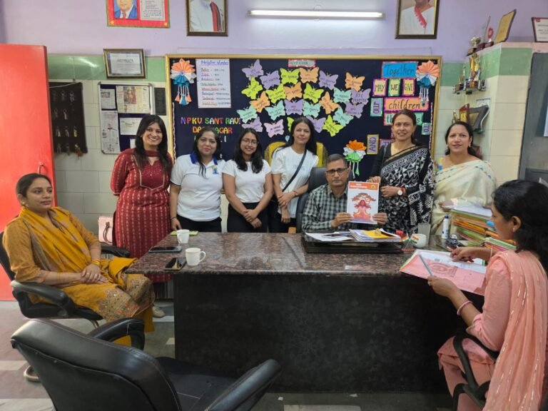 बैसाखी पर योग की ऊर्जा: मुस्कान, अनुशासन और सकारात्मकता से सजी एक प्रेरक सुबह
