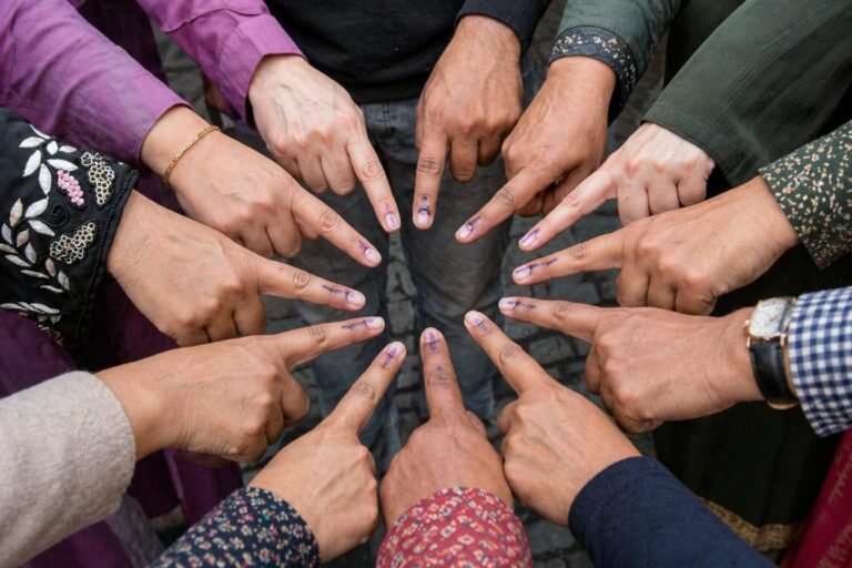 एग्जिट पोल में कई राज्यों की तस्वीर साफ, बंगाल में कड़ा मुकाबला, तमिलनाडु-केरल में अलग रुझान
