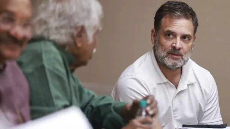 WATCH VIDEO — Appam, Puttu और Omelette के बीच केरल चुनाव पर बड़ी चर्चा, राहुल गांधी बोले- अब बदलाव जरूरी, UDF ही नई उम्मीद