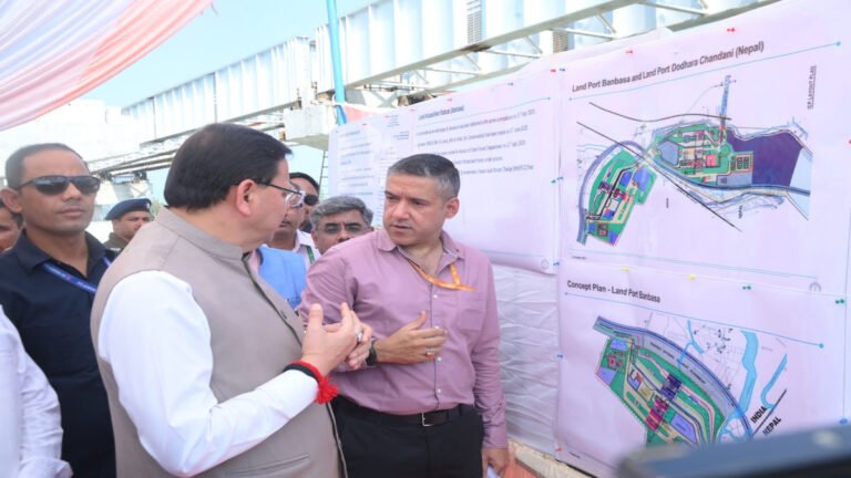 भारत-नेपाल बॉर्डर पर लैंड पोर्ट जल्द पूरा करने की मांग, पुष्कर सिंह धामी ने केंद्र से कहा—स्थानीय लोगों को मिलेगा बड़ा फायदा