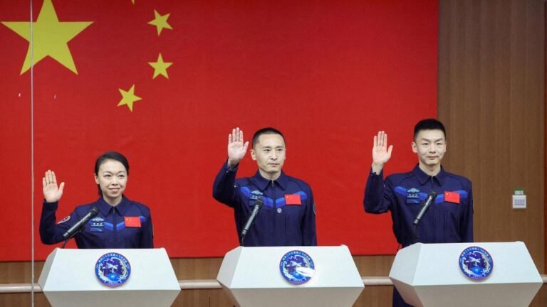 चीन का बड़ा स्पेस मिशन: Shenzhou-23 लॉन्च, एक अंतरिक्ष यात्री रहेगा पूरे एक साल अंतरिक्ष में