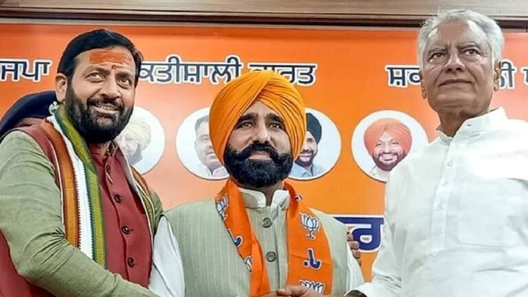 पंजाब में भगवंत मान को बड़ा सियासी झटका, चाचा और चचेरे भाई ने थामा BJP का दामन