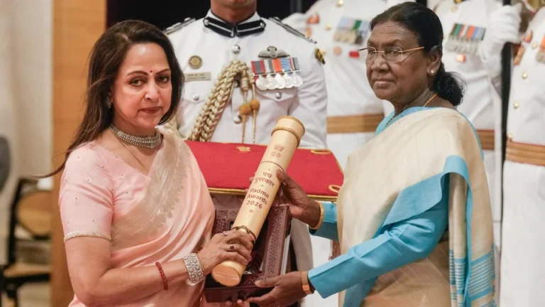 राष्ट्रपति भवन में Padma सम्मान समारोह, धर्मेंद्र को मरणोपरांत पद्म विभूषण