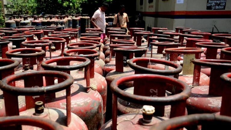 46,000 टन LPG लेकर ‘एमटी सर्व शक्ति’ सुरक्षित पार कर गया होर्मुज़ जलडमरूमध्य, 13 मई को विशाखापत्तनम पहुंचेगा