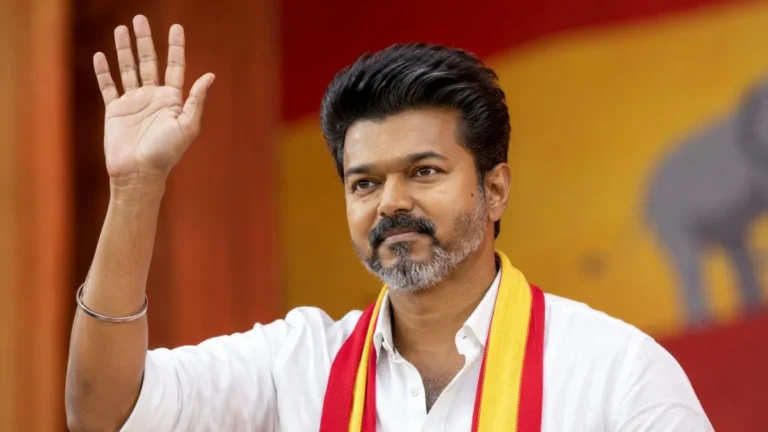 “तमिलनाडु में बढ़ी सियासी बेचैनी: AIADMK पर CPM की चेतावनी ने विजय सरकार की स्थिरता पर खड़े किए सवाल”