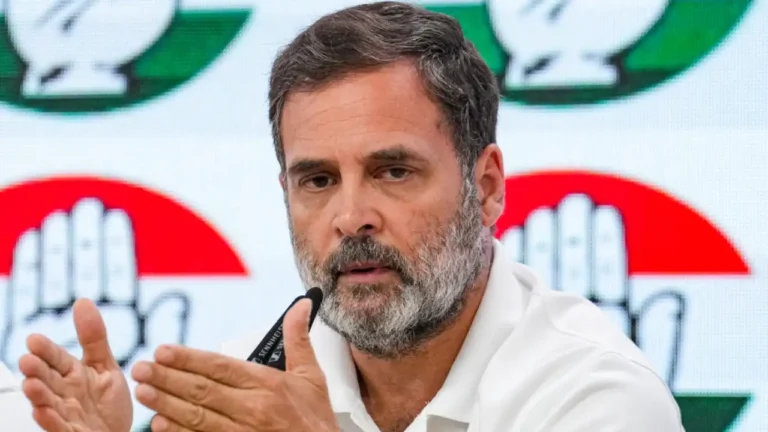 CBSE विवाद पर राहुल गांधी का हमला: ‘अधिकारियों का ट्रांसफर, मंत्री सुरक्षित; यह जवाबदेही नहीं, कवर-अप है’