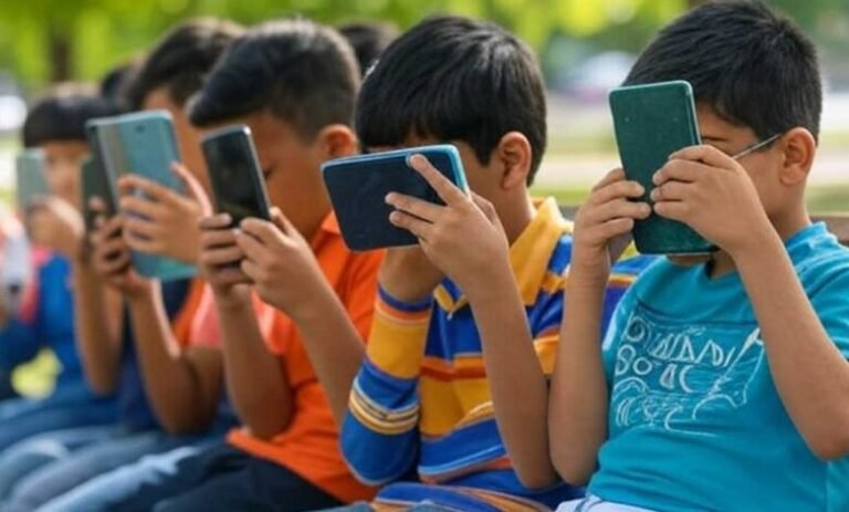16 साल से कम उम्र के बच्चों पर सोशल मीडिया बैन! ब्रिटेन का बड़ा फैसला, TikTok-Instagram पर लग सकती है रोक
