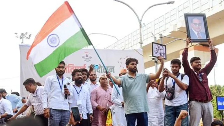 थाली-चम्मच के साथ जंतर-मंतर पहुंचेंगे छात्र, शिक्षा मंत्री के इस्तीफे की मांग तेज