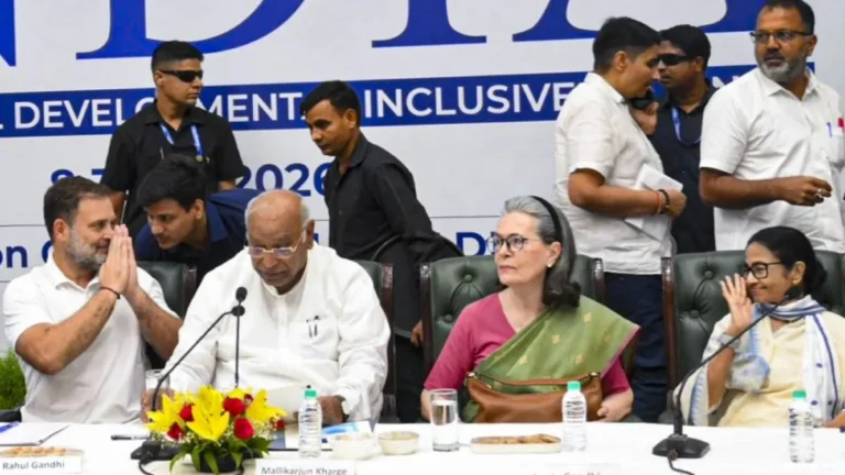 मतभेदों के बीच INDIA गठबंधन का शक्ति प्रदर्शन, शिक्षा मंत्री धर्मेंद्र प्रधान के इस्तीफे की सर्वसम्मत मांग