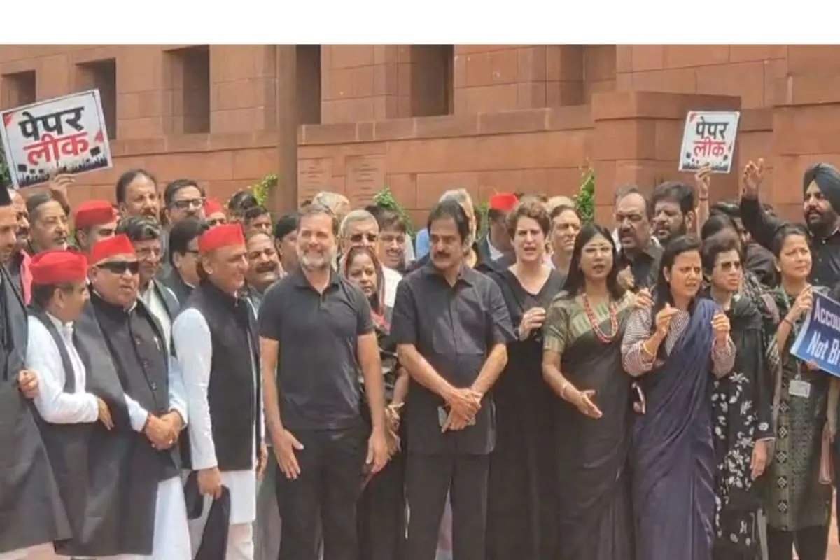विपक्ष की नई रणनीति: राहें अलग, लेकिन लड़ाई एक—NEET मुद्दे पर सरकार की घेराबंदी तेज