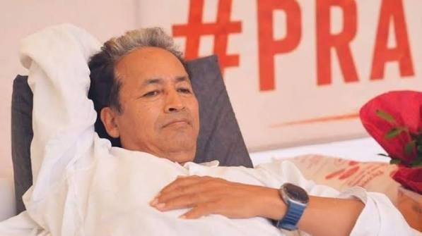 18वें दिन भी सोनम वांगचुक का अनशन जारी, 9 किलो वजन घटा; स्वास्थ्य को लेकर चिंता