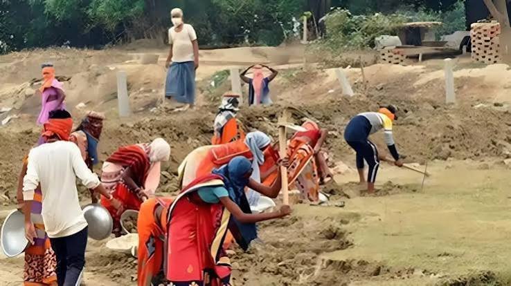 मनरेगा से नई योजना में बदलाव के बाद 67.6 लाख श्रमिक कम हुए, रिपोर्ट पर सरकार ने जताई असहमति