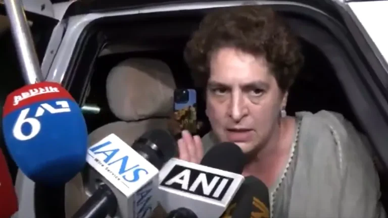 प्रियंका गांधी का PM पर तंज: छात्रों को इस्तीफा चाहिए, सरकार दे रही फास्ट-ट्रैक कोर्ट का जवाब
