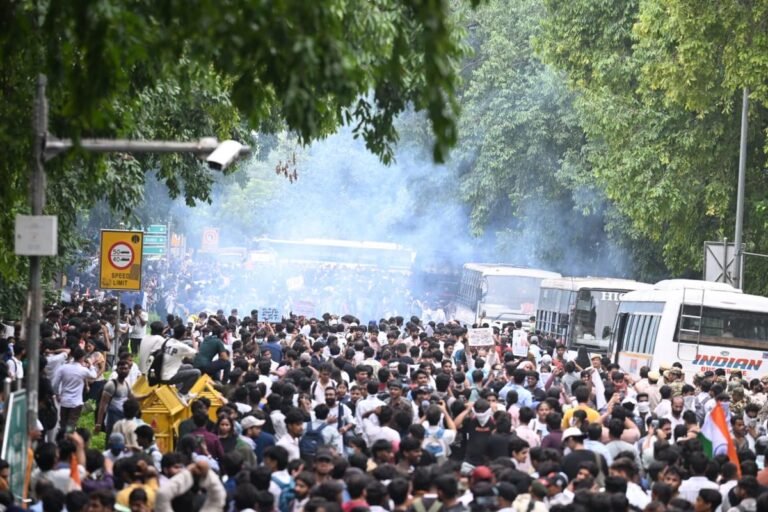 जंतर-मंतर पर आंदोलन जारी, हाईकोर्ट पहुंचा लाठीचार्ज मामला; CJP ने सरकार पर ‘धोखा’ देने का आरोप लगाया