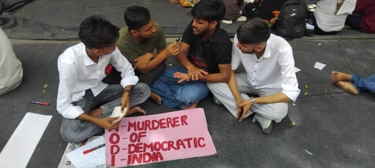 मोदीजी, बच्चों को ‘माफ’ करने से पहले उनसे माफी मांगिए: नई पीढ़ी सवाल पूछना जानती है