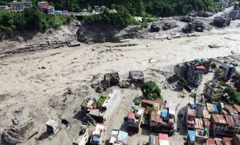 नेपाल में कुदरत का कहर: 359 की मौत, 1,400 से ज्यादा लापता; 288 भारतीय अब भी गुम
