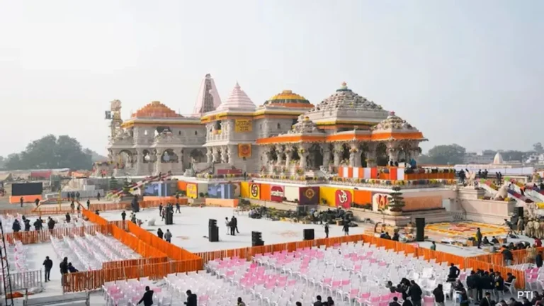 राम मंदिर CEO चयन पर सवाल: 5,200 में चुने 18 उम्मीदवारों से पूछा—‘पक्के हिंदू हैं? मांस खाते हैं?’