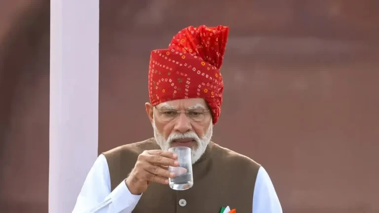 मोदी के ‘दिमागी नक्सल’ बयान पर विपक्ष का हमला: “सवाल पूछो तो नया लेबल, सरकार की नाकामियां छिपाने की कोशिश?”