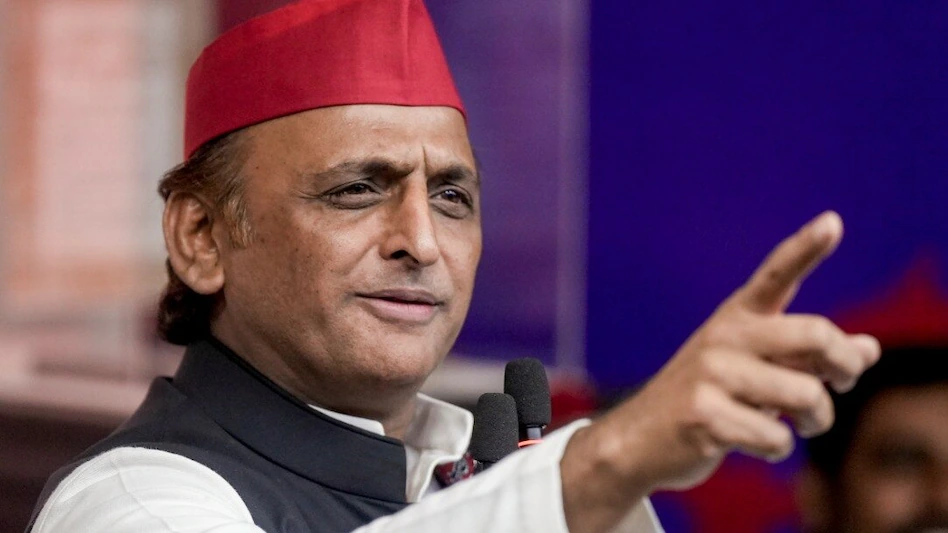 अखिलेश यादव का आरोप—BJP के इशारे पर काम कर रहा चुनाव आयोग, वोटर लिस्ट में कई जगह दर्ज हैं नाम